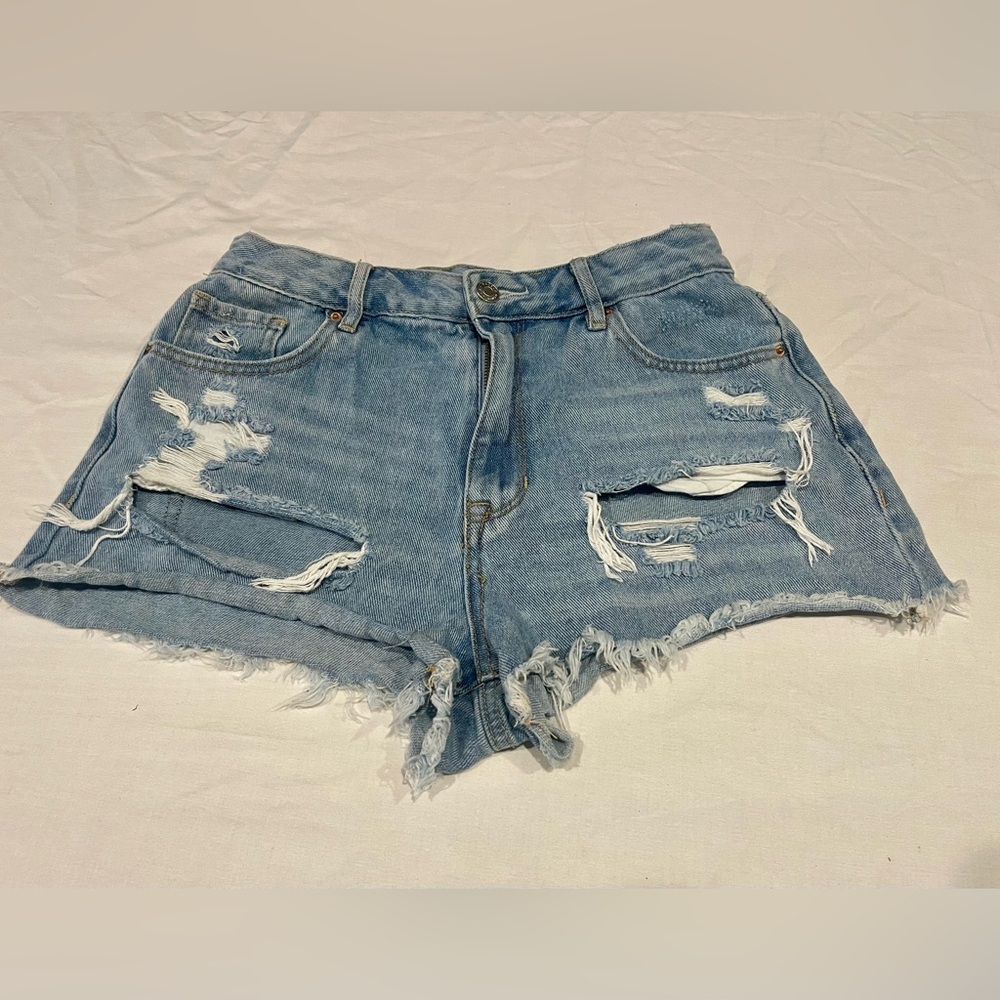 🤍🩵Pacsun High Rise Distressed Jean Shorts Women’s Size 27🤍🩵